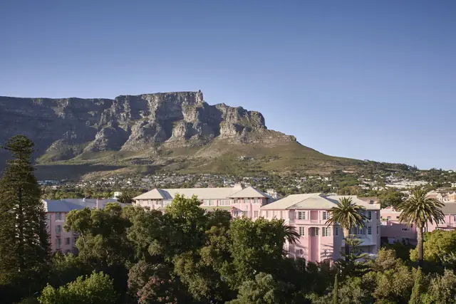 Cape Town, Safari, Whales & Victoria Falls